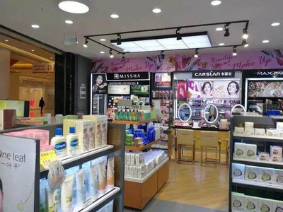 化妝品零售的變革之路 從產品到體驗，從線下到全渠道