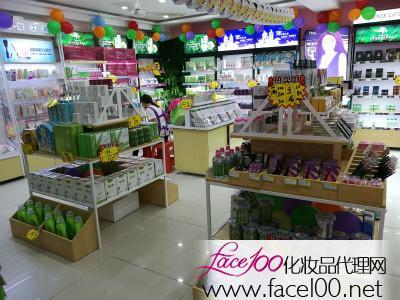小資生活新主張 開一家融合護(hù)膚品與家用電器的精致店鋪，以實(shí)力贏得信賴