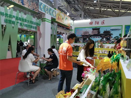 平果風(fēng)圖參與第18屆 廣交會(huì) ,平果火龍果等特產(chǎn)廣受好評(píng)
